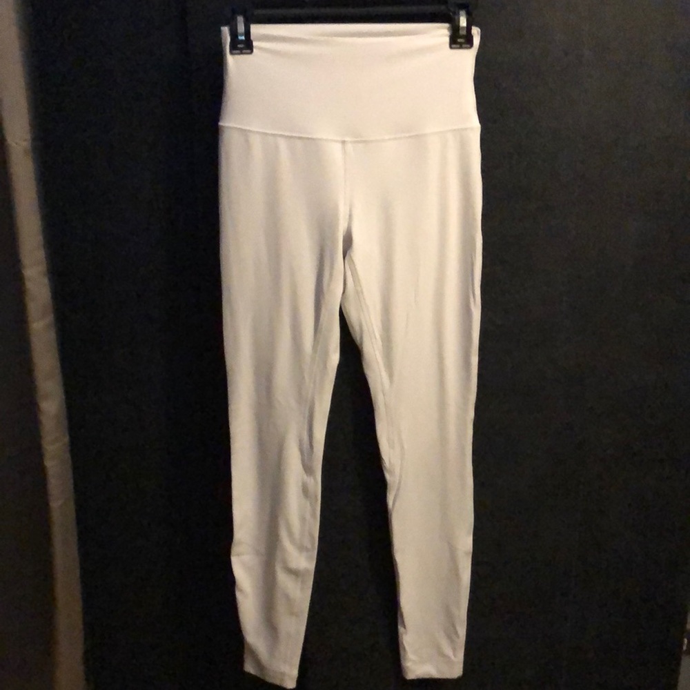 Lululemon White Size 6 Leggings